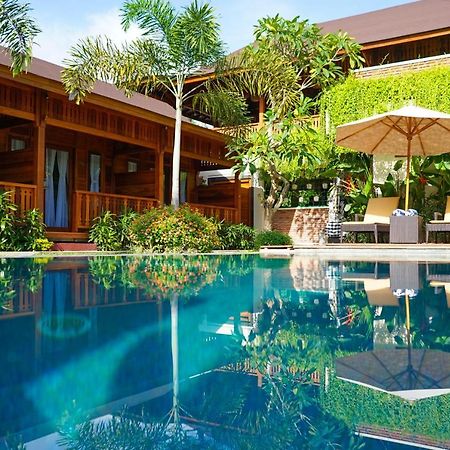 La'Villaris Hotel & Resto Kuta  Bagian luar foto